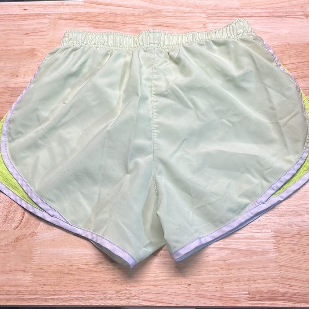 Nike Dri-Fit Shorts - Picture 6 of 7